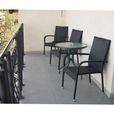 Wolf Apartman101, Wolf Apartman 102 Hotel 3*